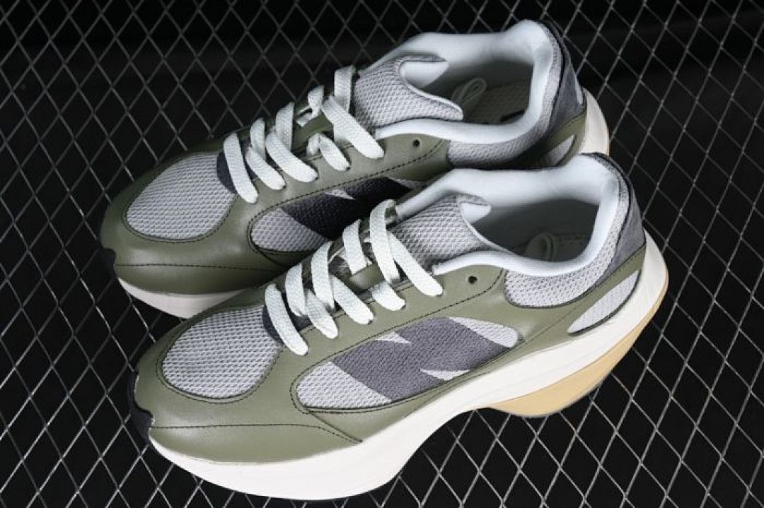 New Balance 9060 Unisex Dark Olive Grey Matter Sea Salt Lifestyle Sneakers U9060GRN