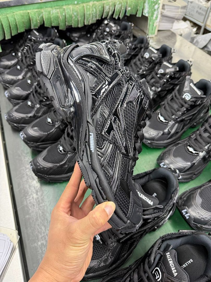 Balenciaga Runner Sneakers Black