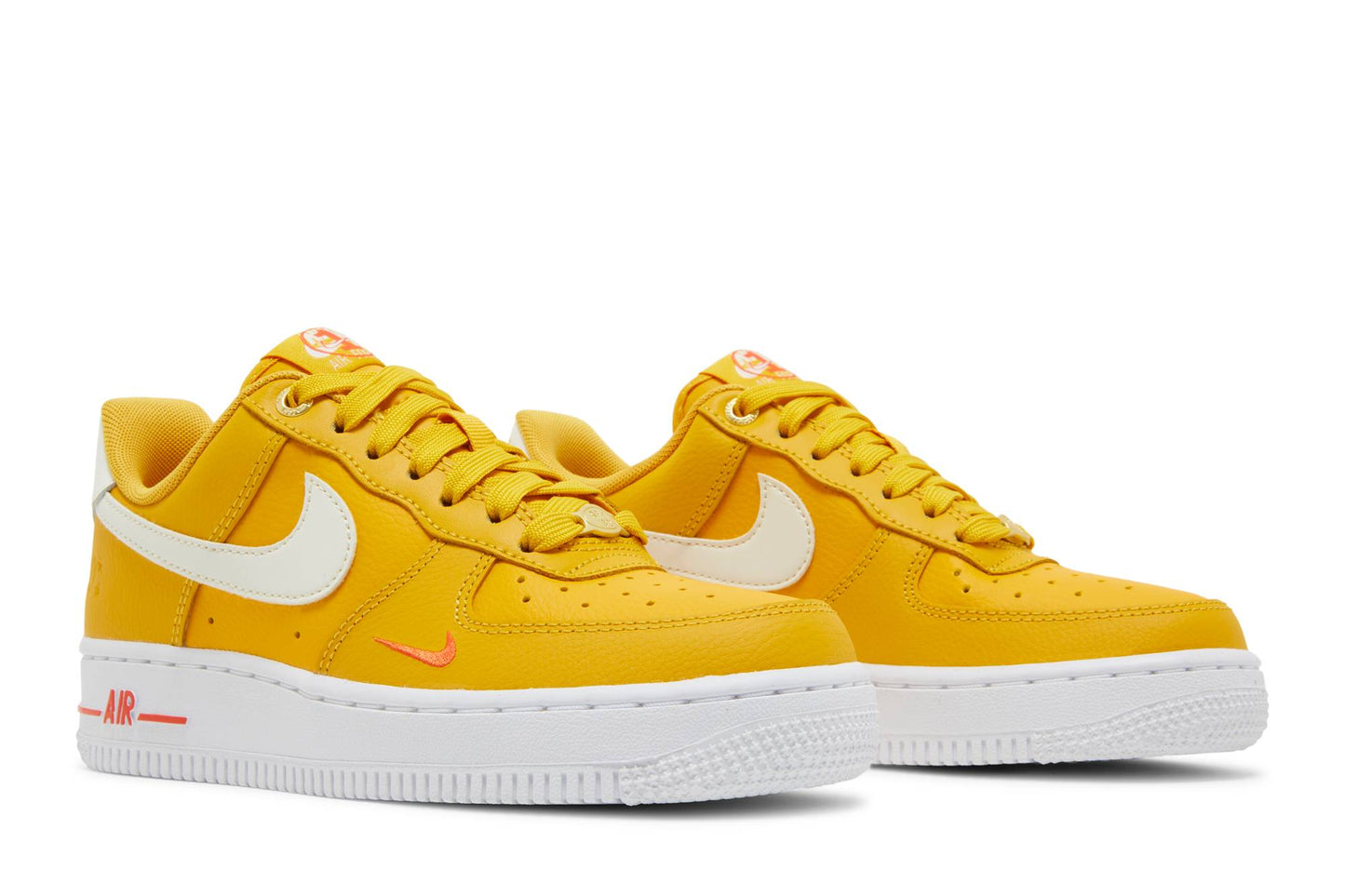 ( Women ) Nike Air Force 1 ’07 SE ’40th Anniversary – Yellow Ochre’ DQ7582-700
