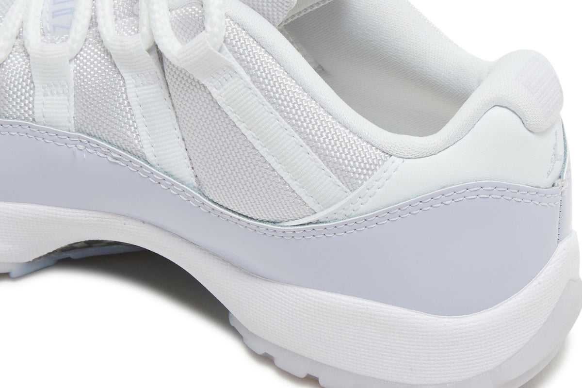 ( Women ) Air Jordan 11 Low Pure Violet AH7860-101