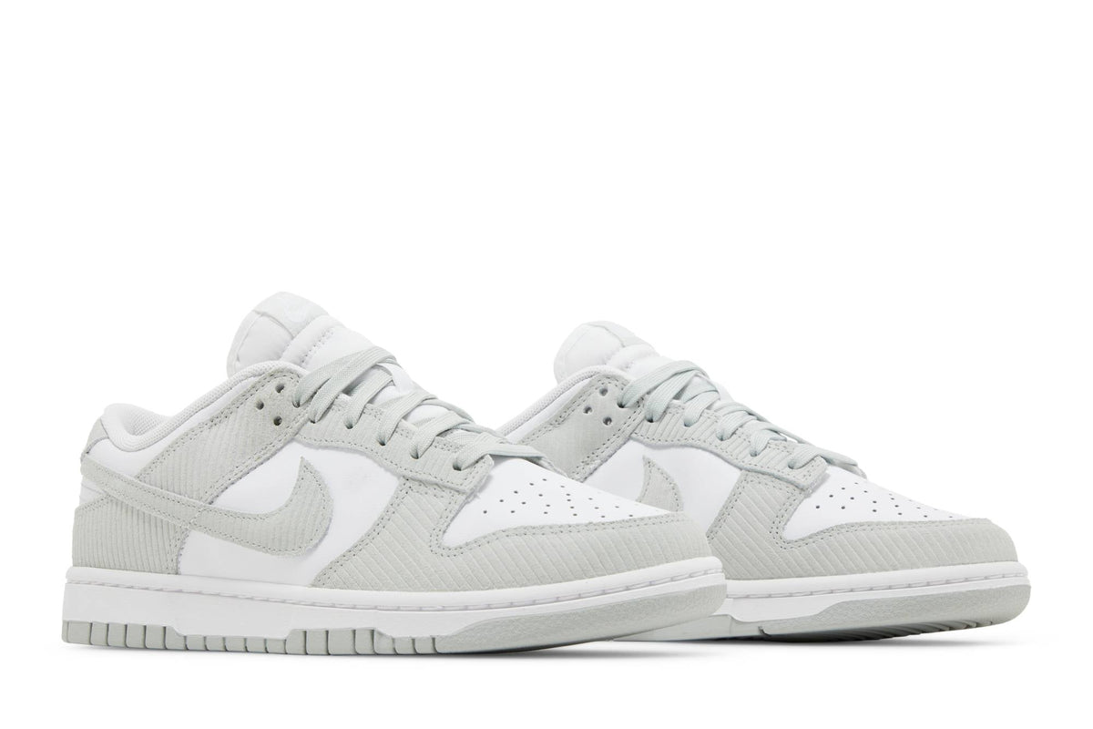 ( Women ) Nike Dunk Low Light Silver Corduroy FN7658-100