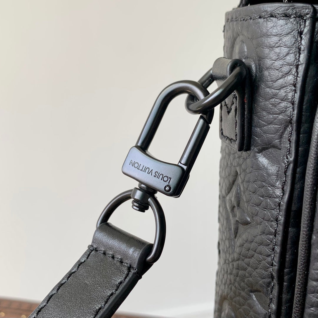 Louis Vuitton S-Lock Vertical Wearable Wallet Monogram Taurillon Leather Black