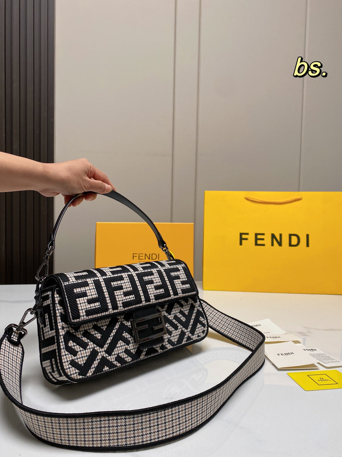 Fendi FF Monogram Canvas Baguette Shoulder Bag - Black/White