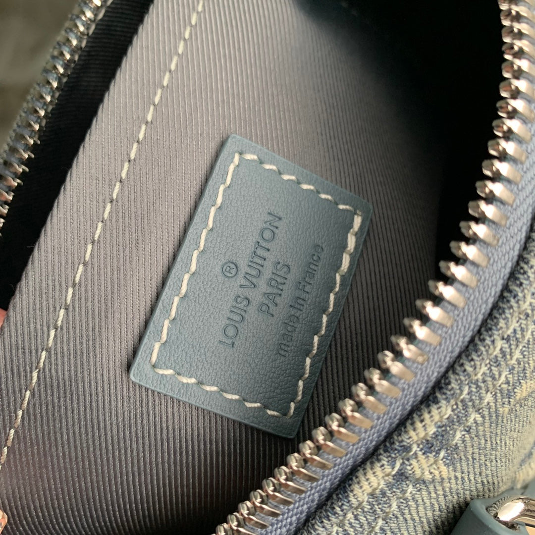 Louis Vuitton Blue Denim Monogram Jacquard Duffle Handbag with Shoulder Strap