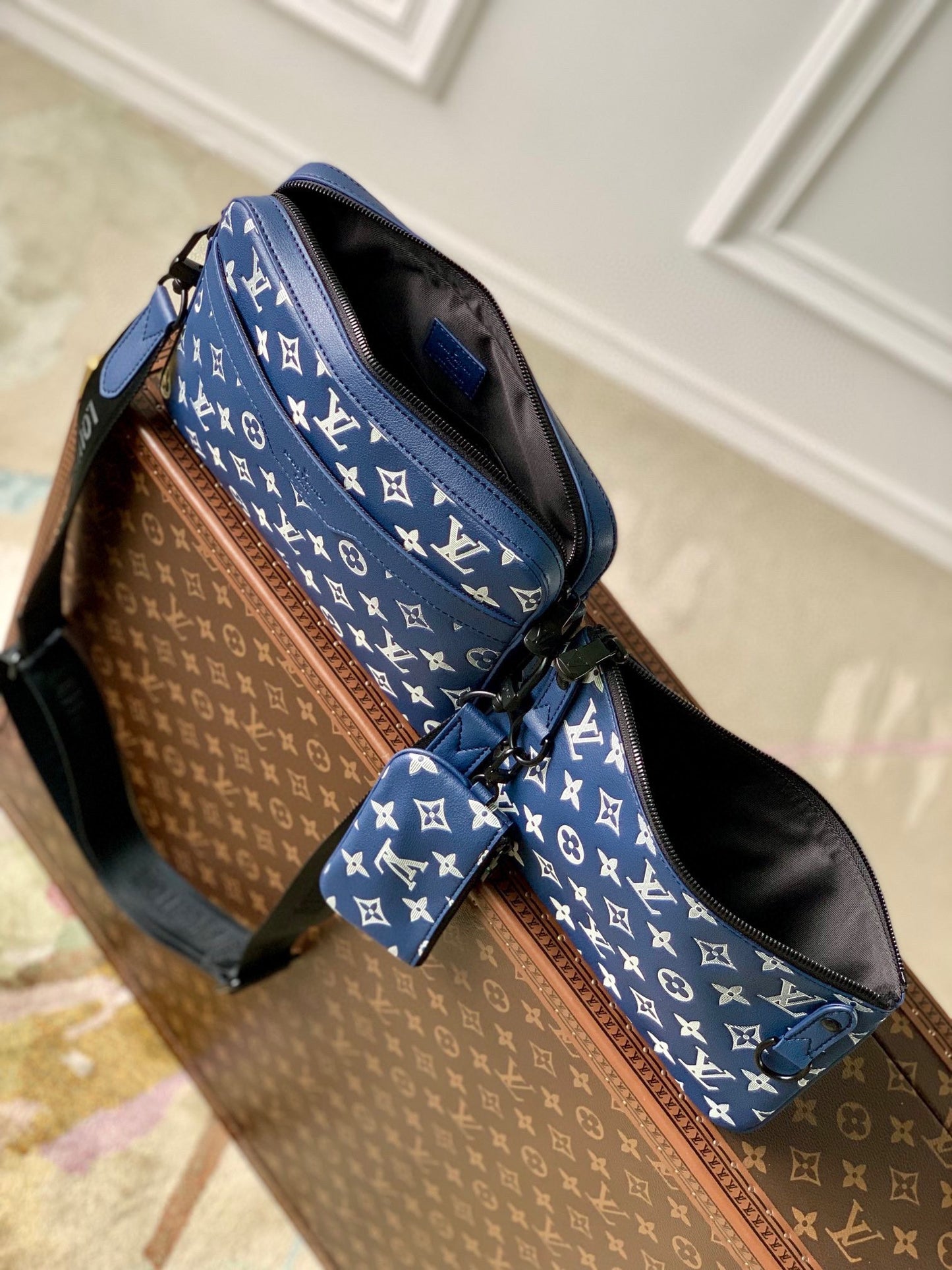 Louis Vuitton Blue Monogram Canvas Multi-Pouch Crossbody Shoulder Bag