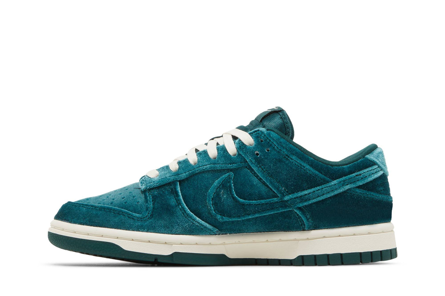 ( Women ) Nike Dunk Low ‘Green Velvet’ DZ5224-300