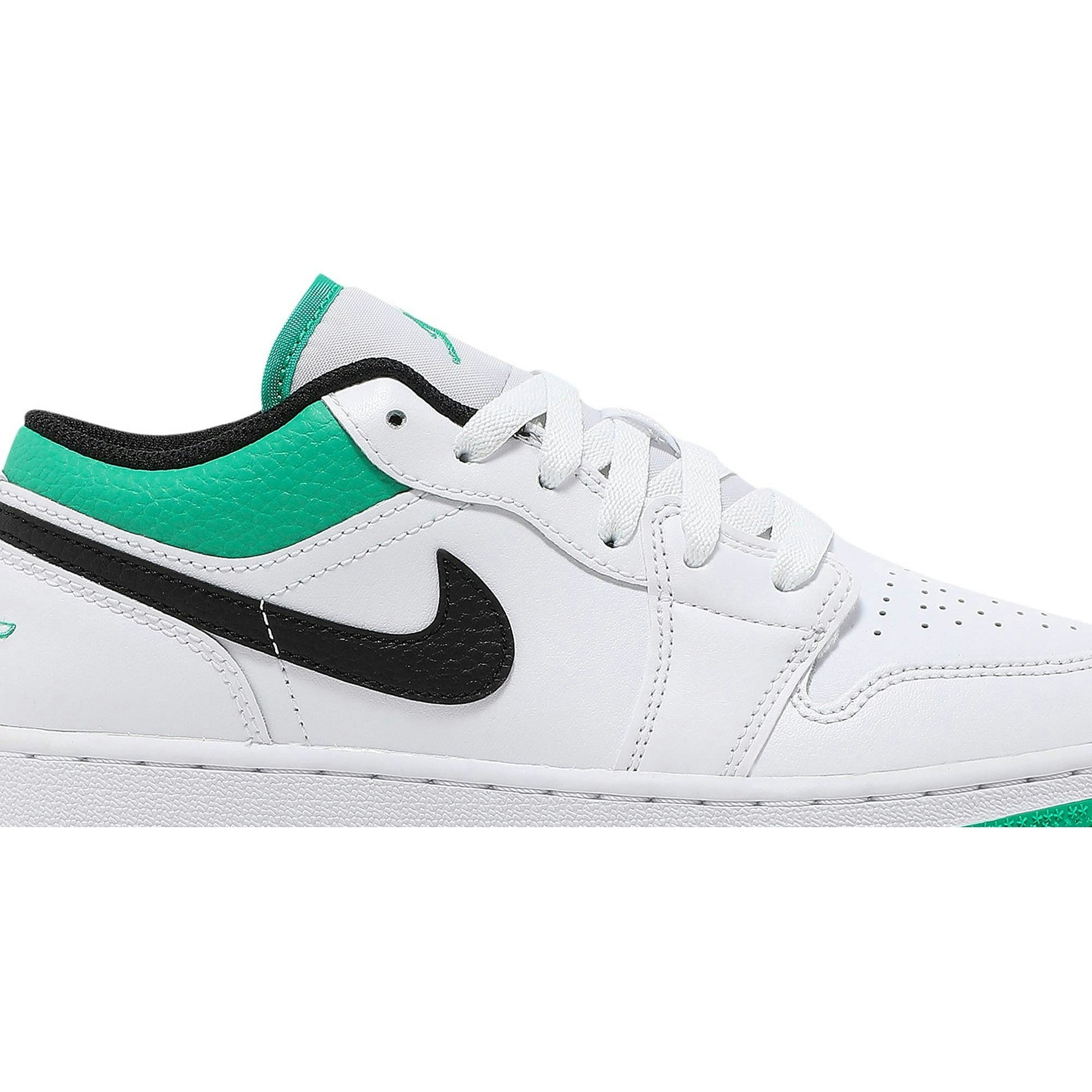 ( Grade School ) Air Jordan 1 Low ‘White Lucky Green’ 553560-129