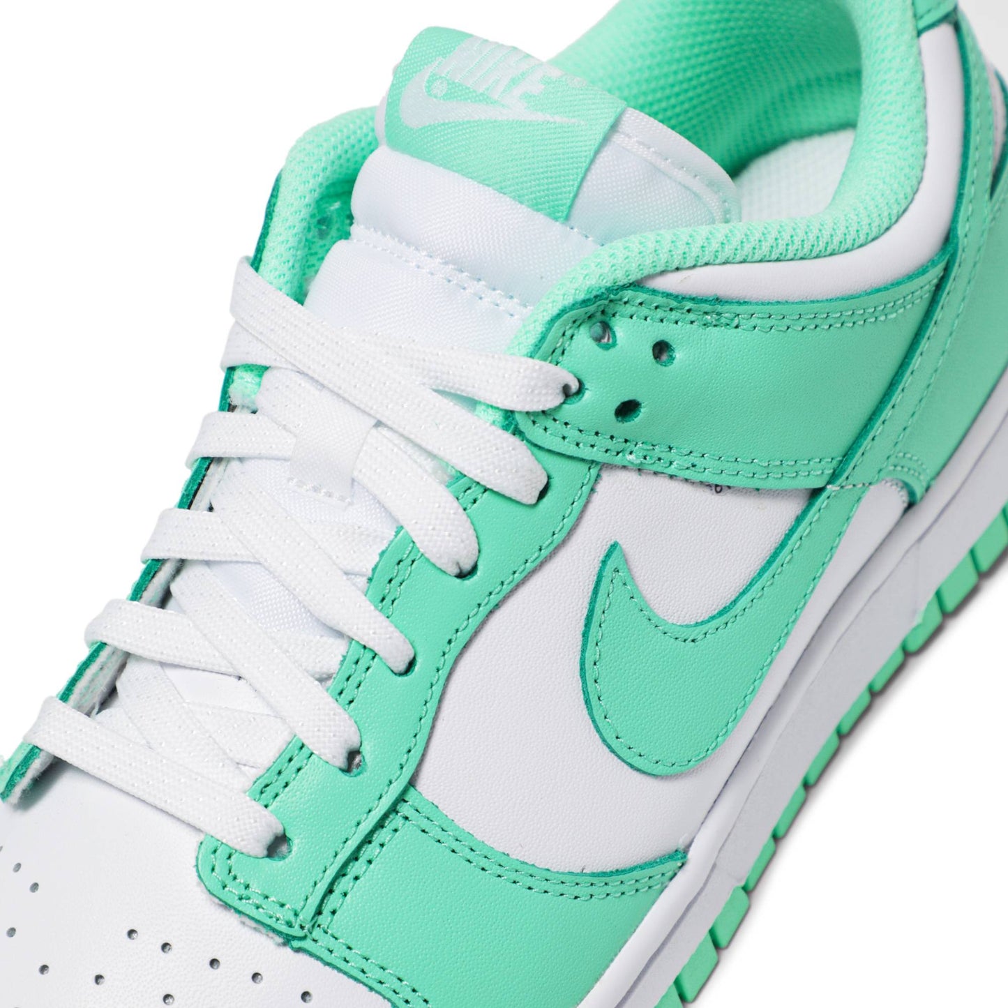 ( Women ) Nike Dunk Low ‘Green Glow’ [also Worn By BTS V] DD1503-105