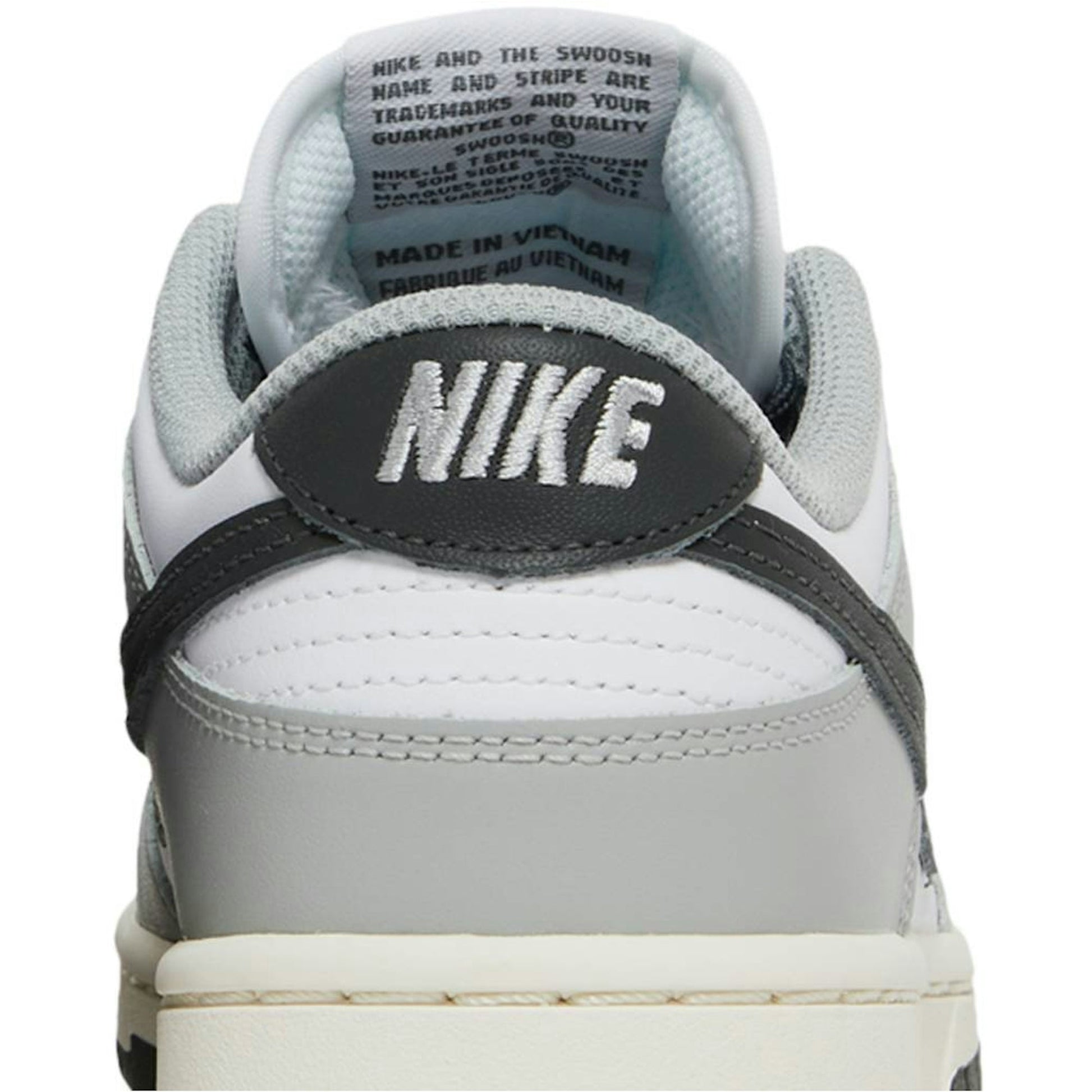 ( Women ) Nike Dunk Low ‘Light Smoke Grey’ DD1503-117