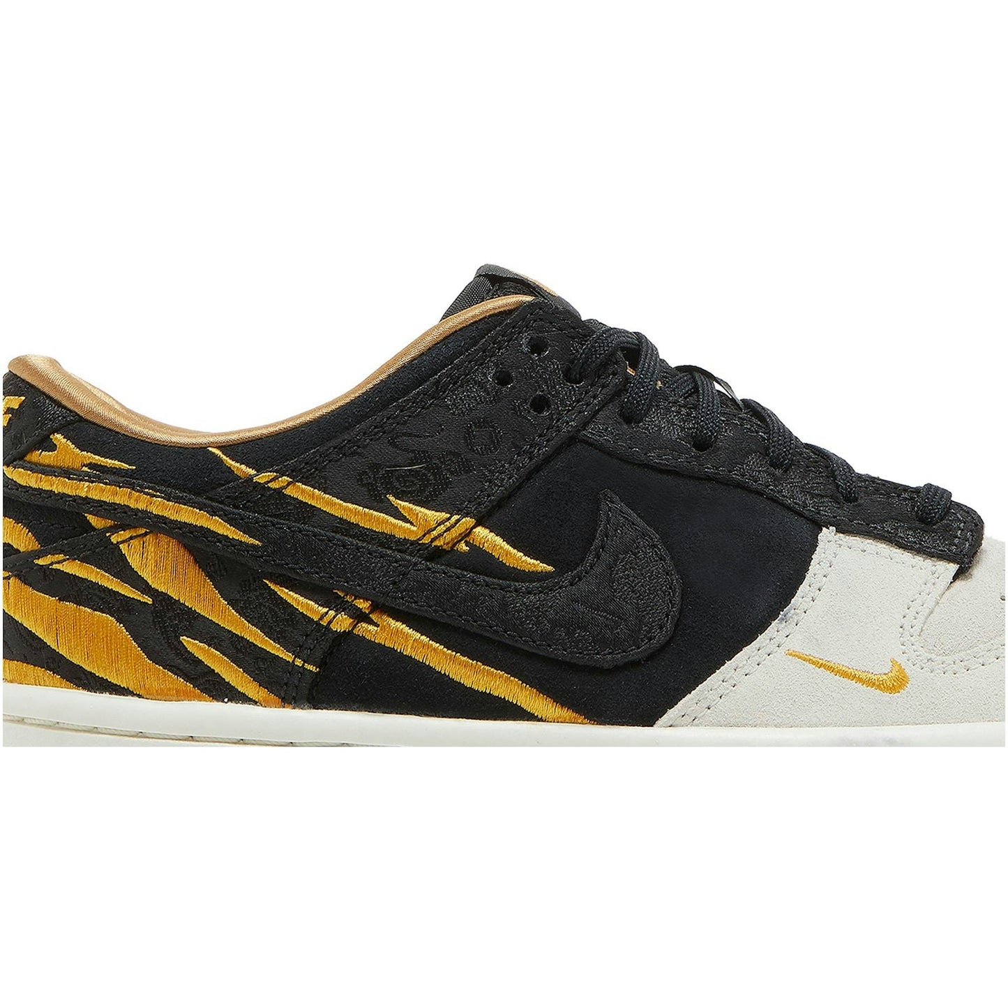 ( Grade School ) Nike Dunk Low ‘Year Of The Tiger’ DQ5351-001