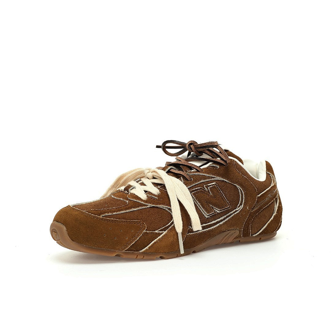 New Balance x AURALEE 860v2 Brown ML860AL2 Men's Running Shoes Suede Distressed Sneakers