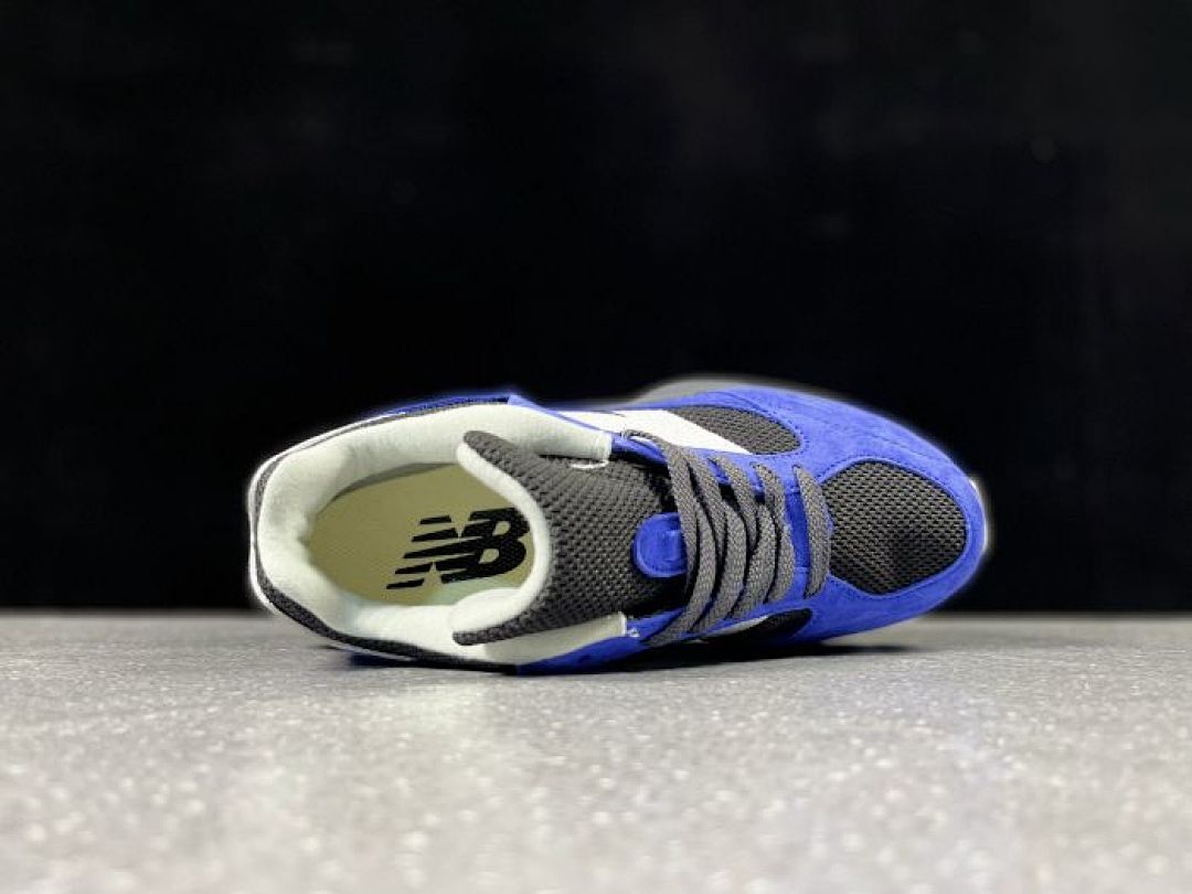 Men's Women's Blue Black Grey Wavrunner M Logo Chunky Sneakers Retro Dad Shoes Trainers Athletic Fashion