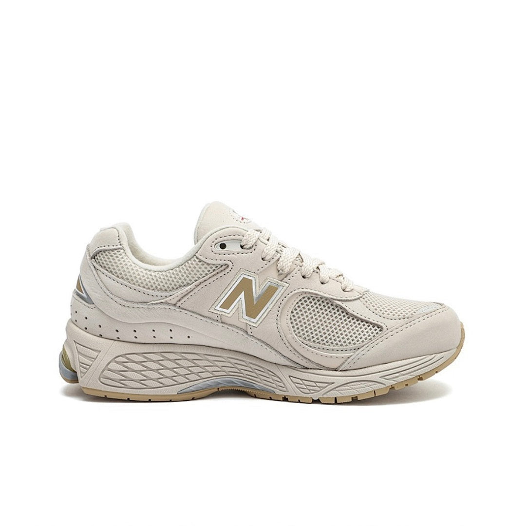 New Balance 2002R Sea Salt Gold Metallic M2002RHO Lifestyle Sneakers Shoes Cream Off-White Unisex