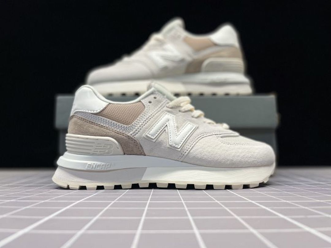 New Balance 574+ Platform Women's Lifestyle Sneakers Moonbeam Sea Salt Cream Beige WL574ZSC