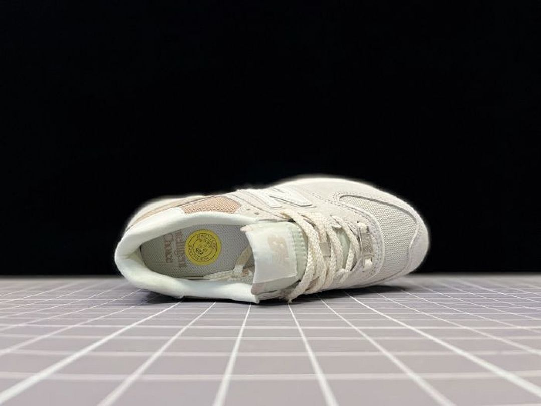 New Balance 574+ Platform Women's Lifestyle Sneakers Moonbeam Sea Salt Cream Beige WL574ZSC