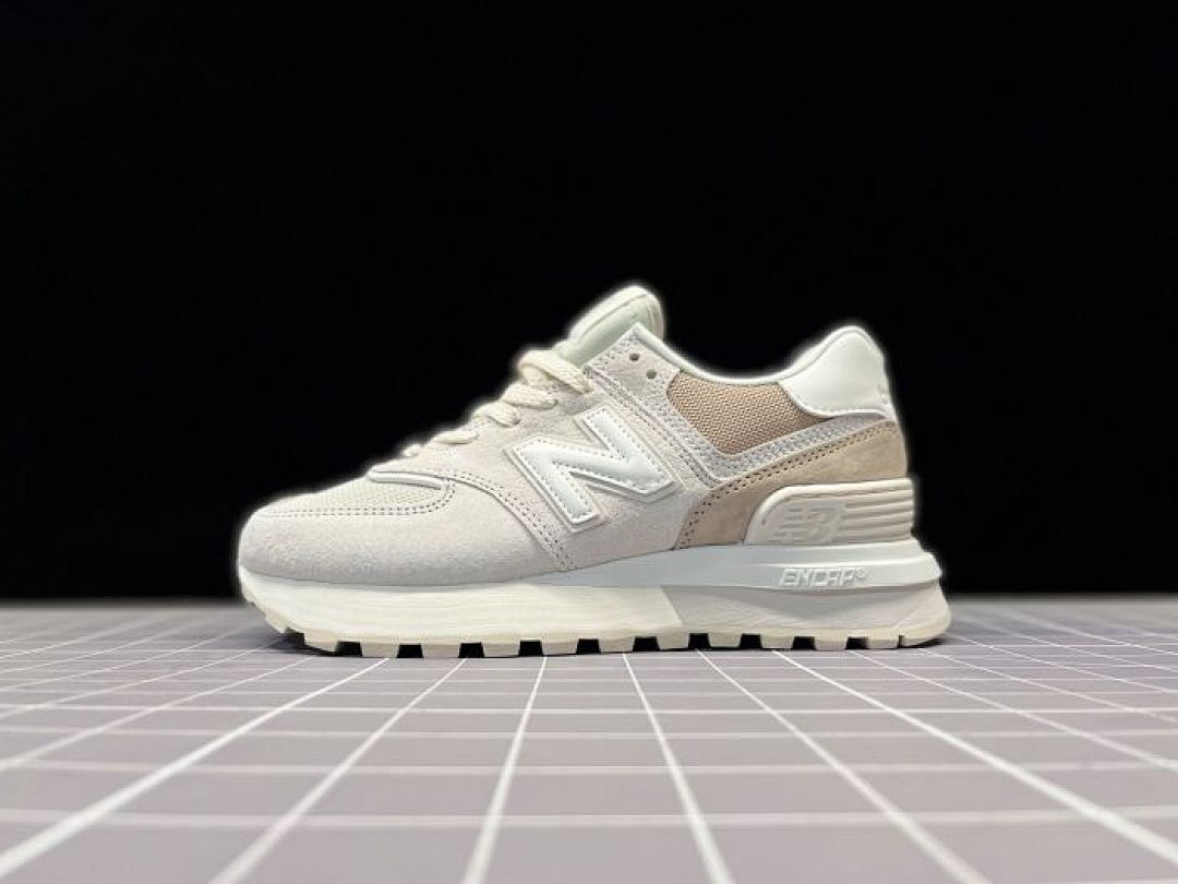 New Balance 574+ Platform Women's Lifestyle Sneakers Moonbeam Sea Salt Cream Beige WL574ZSC