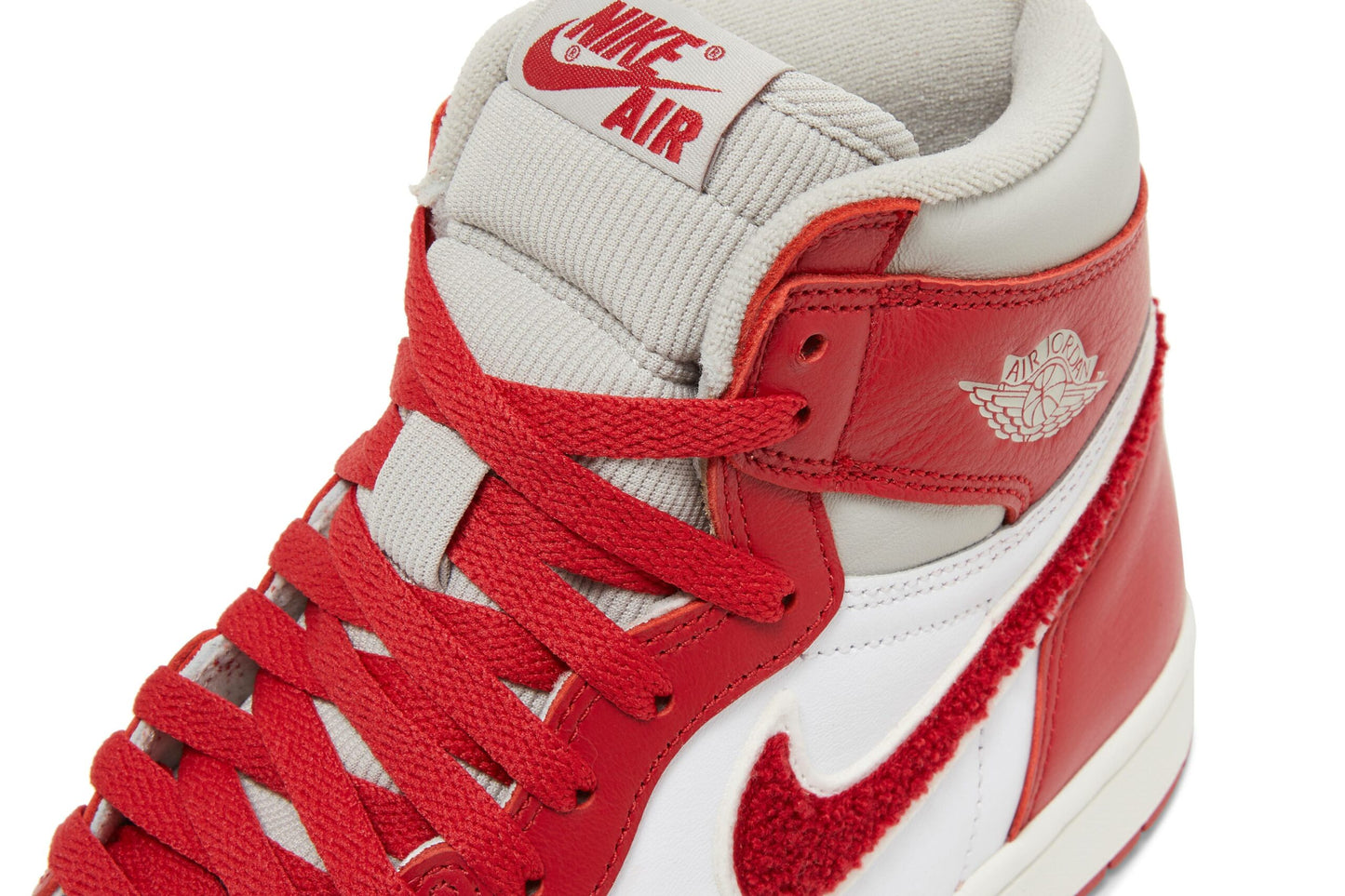 Jordan 1 High OG ‘Chenille’ DJ4891-061