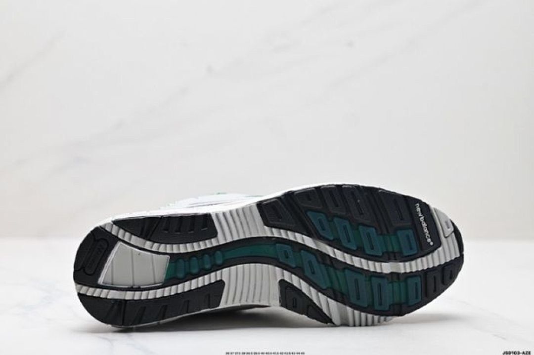 New Balance 2000 Grey Green Athletic Running Shoes Trainers