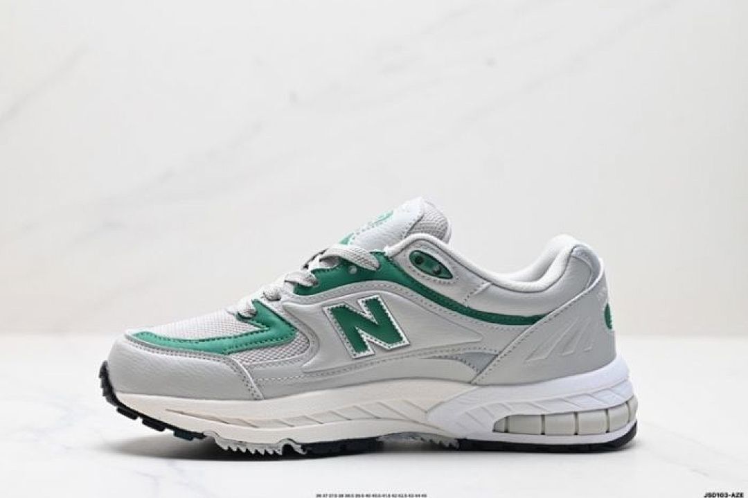 New Balance 2000 Grey Green Athletic Running Shoes Trainers