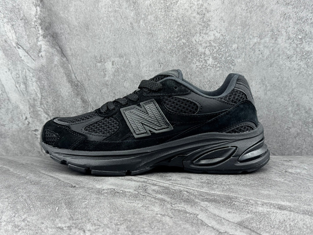 New Balance 1906R Triple Black M1906RKB Lifestyle Sneakers