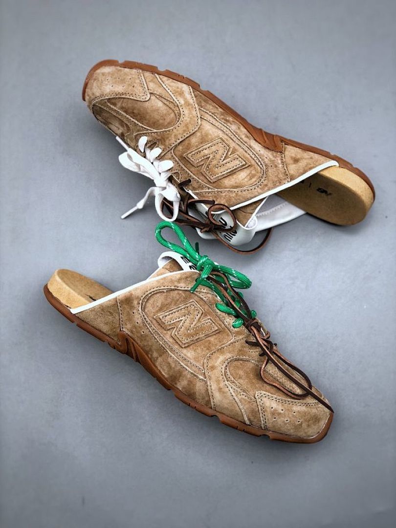 Miu Miu New Balance 530 SL Distressed Suede Slip-On Mule Camel Made in Italy 5S214D