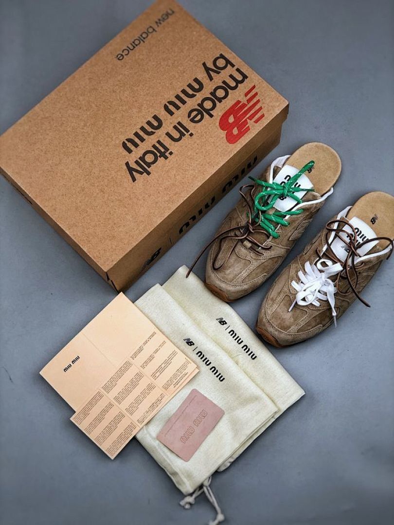 Miu Miu New Balance 530 SL Distressed Suede Slip-On Mule Camel Made in Italy 5S214D