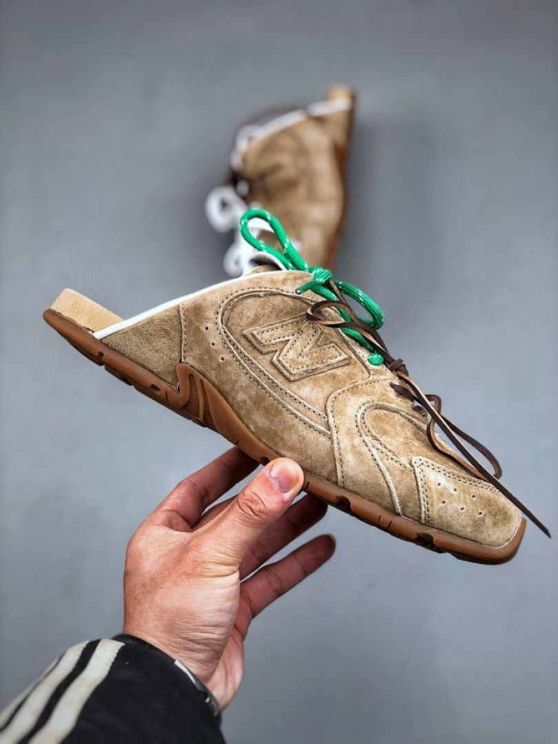 Miu Miu New Balance 530 SL Distressed Suede Slip-On Mule Camel Made in Italy 5S214D