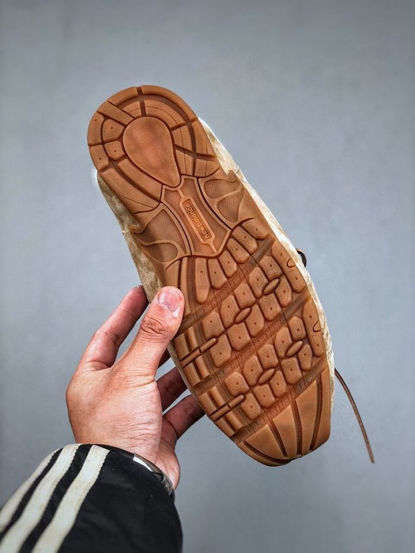 Miu Miu New Balance 530 SL Distressed Suede Slip-On Mule Camel Made in Italy 5S214D