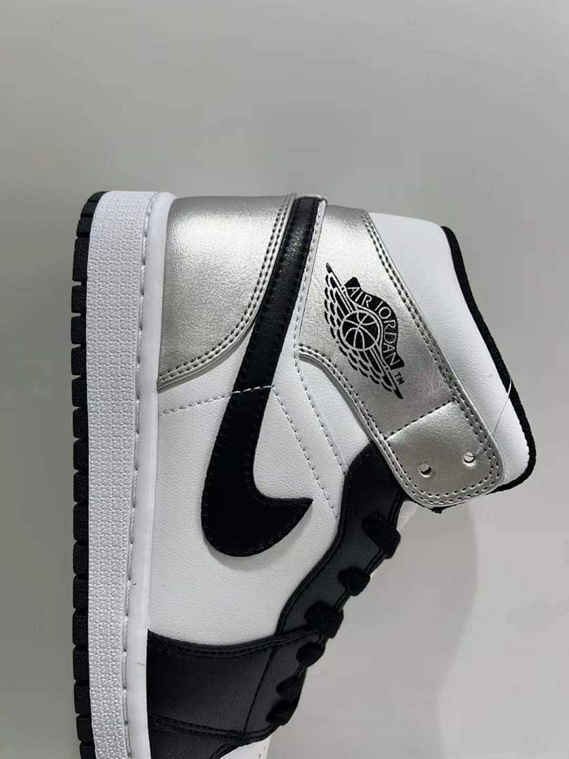 Air Jordan 1 Mid Black White Aluminum DQ8426-001 Men's Women's Sneakers Shoes
