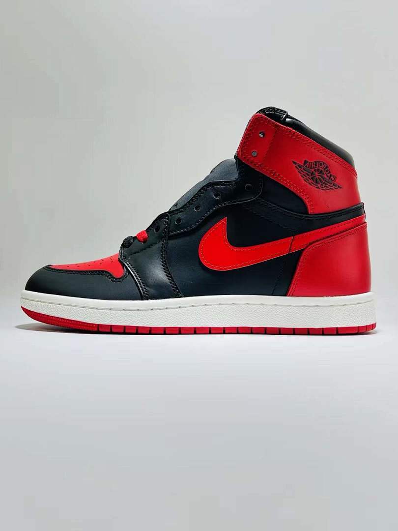 Nike Air Jordan 1 Retro High OG 'Bred Banned' Black Red White Men's Sneakers 555088-061