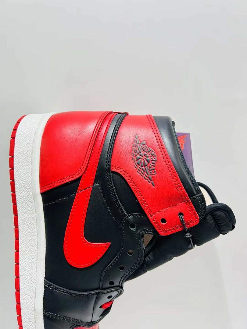 Nike Air Jordan 1 Retro High OG 'Bred Banned' Black Red White Men's Sneakers 555088-061