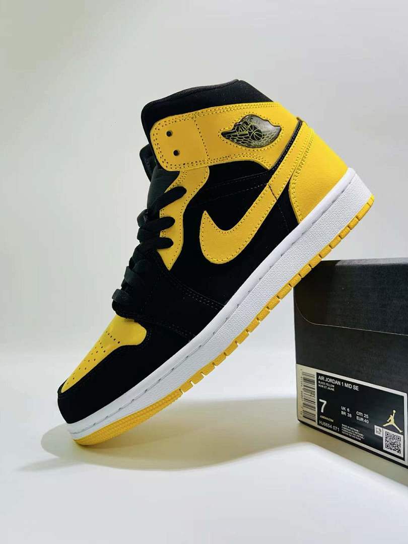 Nike Air Jordan 1 Mid "Black Pollen" (554724-077) Yellow Black Men's Women's Lifestyle Sneakers