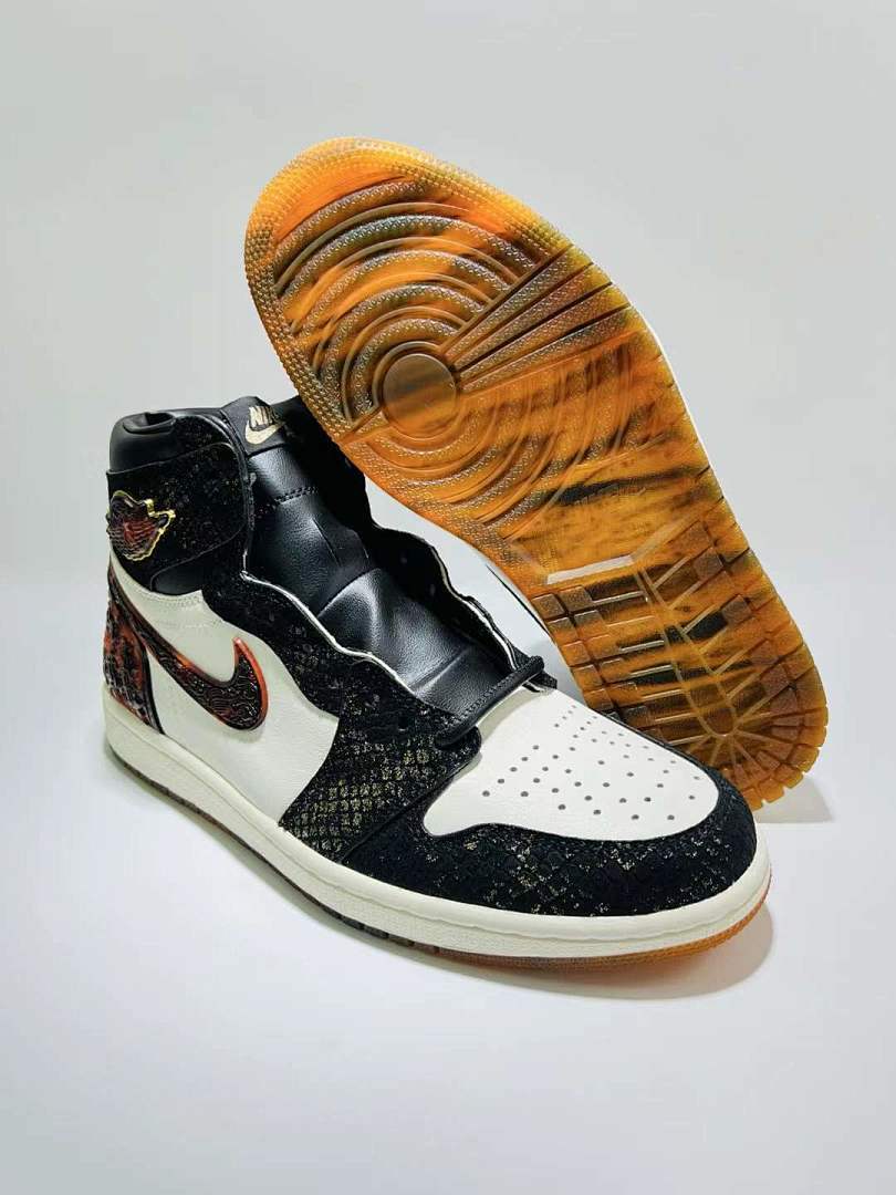 Nike Air Jordan 1 Retro High OG Black Gold Speckle White Red Orange Cracked Pattern Gum Sole High-Top Sneakers Shoes Men Women