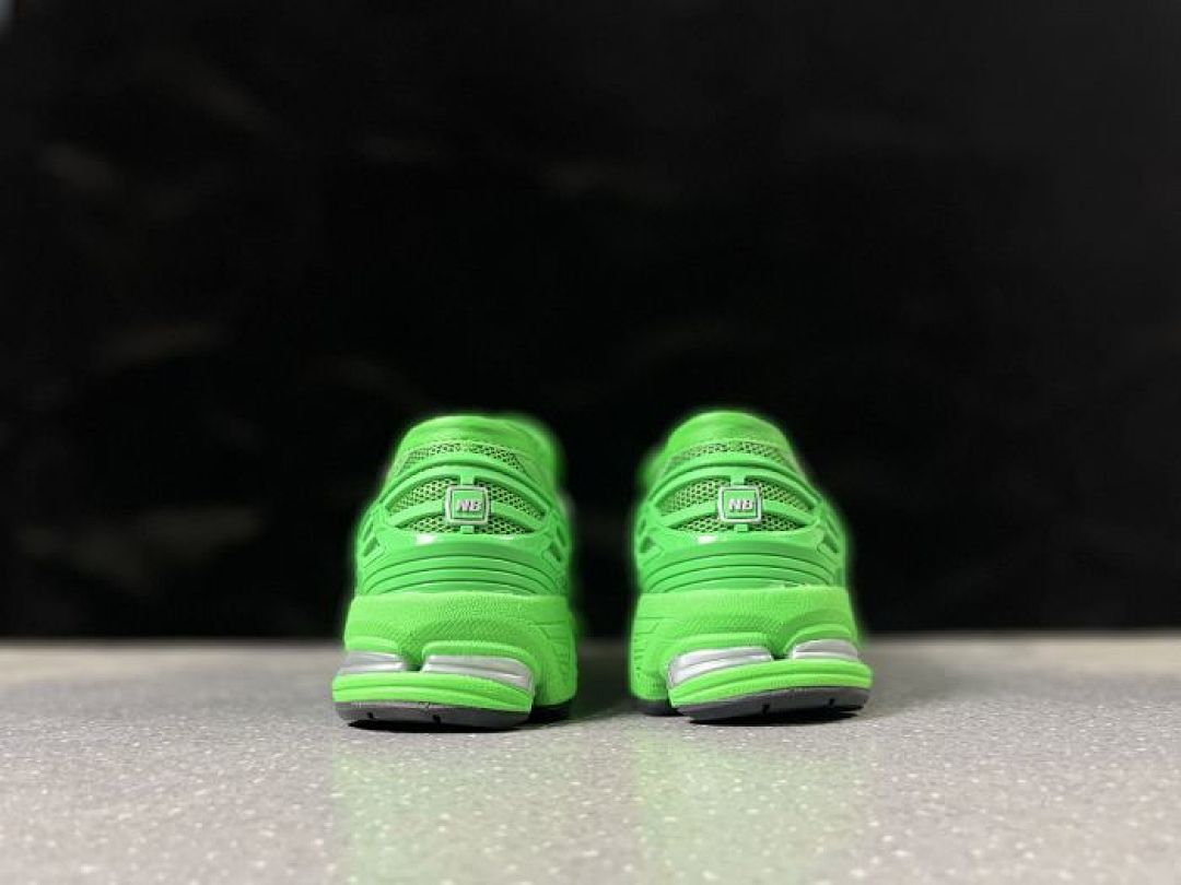 New Balance 1906R Ghost Pepper Neon Green Running Shoes M1906RCA