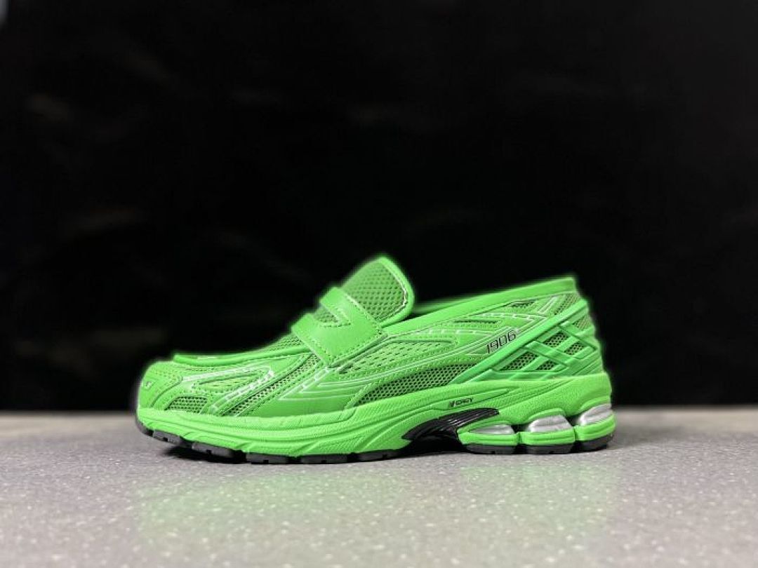 New Balance 1906R Ghost Pepper Neon Green Running Shoes M1906RCA