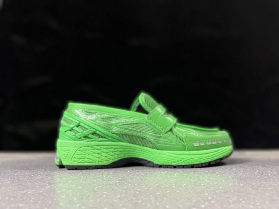 New Balance 1906R Ghost Pepper Neon Green Running Shoes M1906RCA
