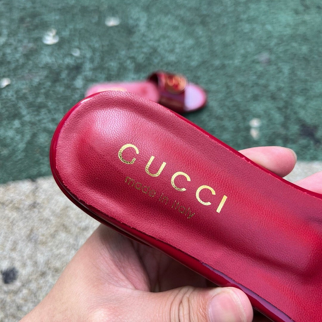 Gucci Women's Interlocking G Patent Leather Slide Sandals Red