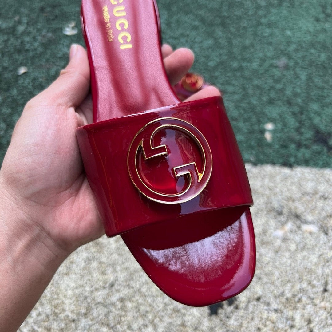 Gucci Women's Interlocking G Patent Leather Slide Sandals Red