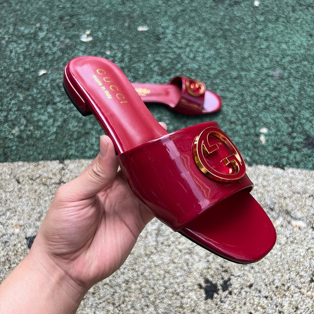 Gucci Women's Interlocking G Patent Leather Slide Sandals Red