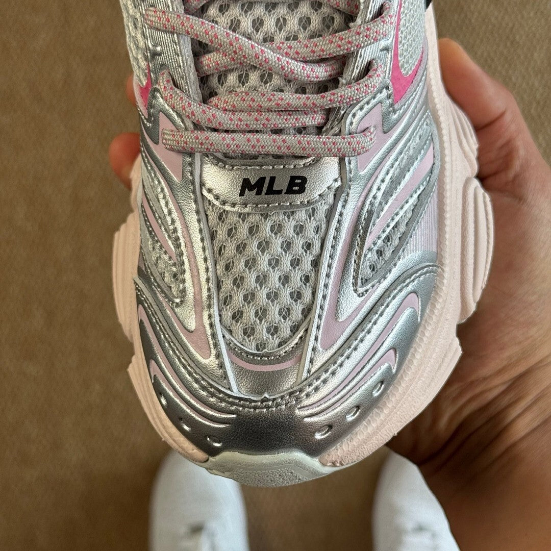 MLB Chunky Liner New York Yankees Silver Pink Shoes 3ASXCB23N-50PKS