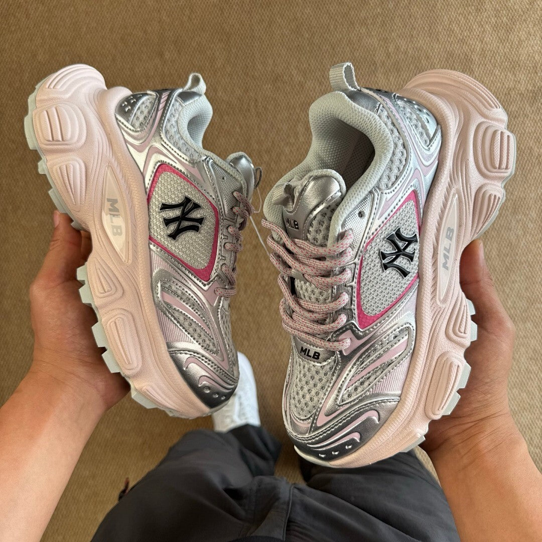 MLB Chunky Liner New York Yankees Silver Pink Shoes 3ASXCB23N-50PKS