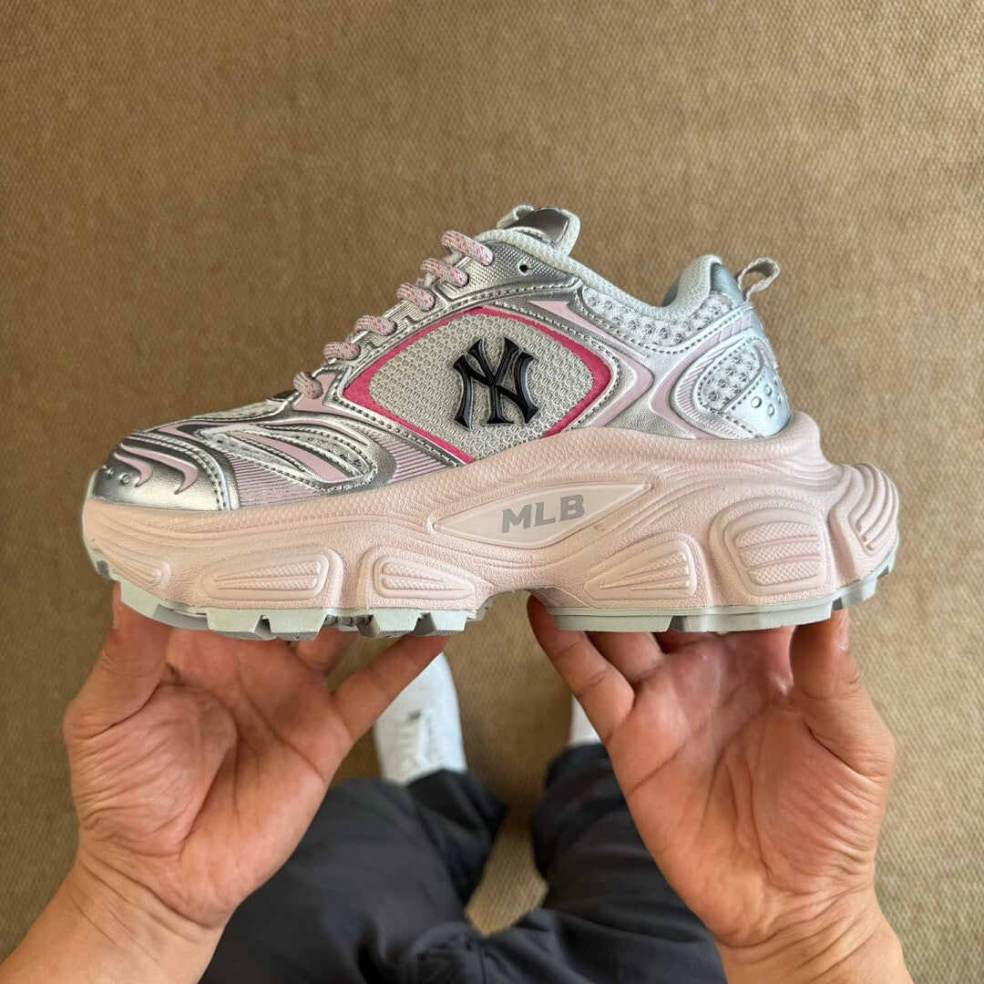 MLB Chunky Liner New York Yankees Silver Pink Shoes 3ASXCB23N-50PKS