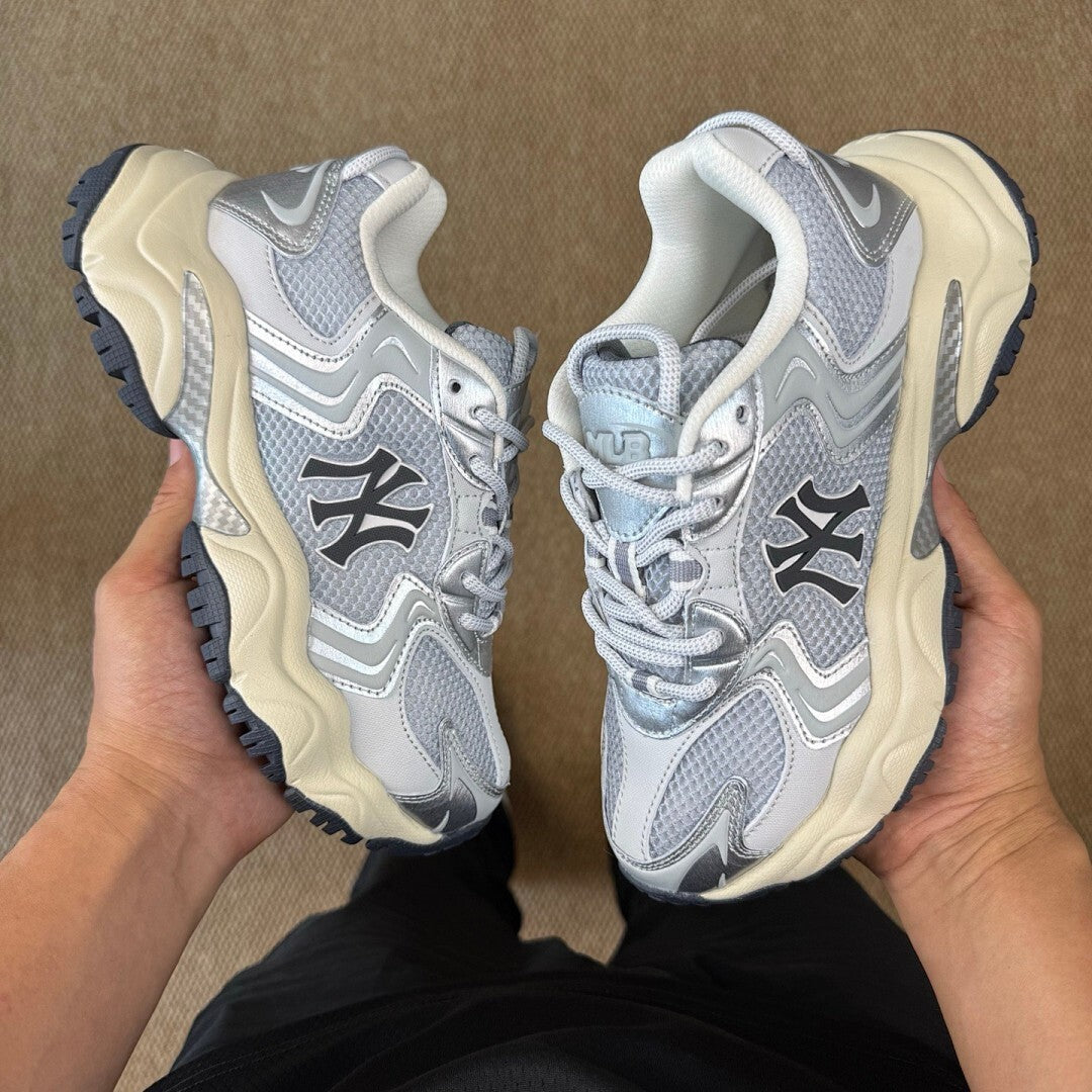 MLBN Big Baller A Chunky Sneaker New York Yankees Silver 3ASXC011N