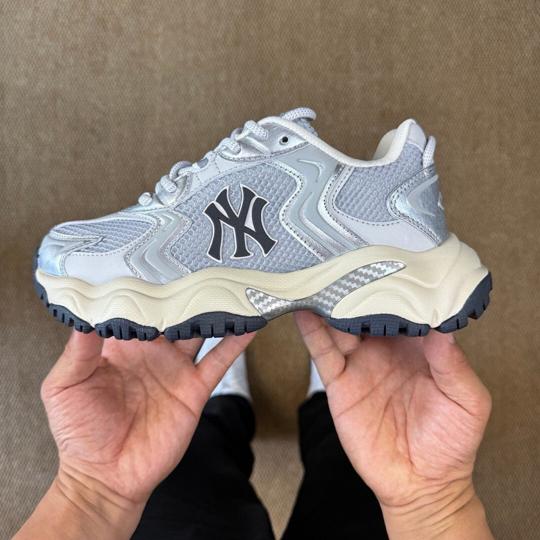 MLBN Big Baller A Chunky Sneaker New York Yankees Silver 3ASXC011N