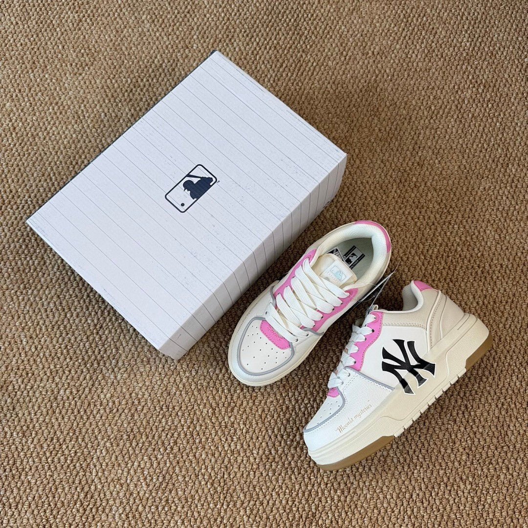 MLB Chunky Liner New York Yankees Moonlit Mysteries Pink White Sneakers 3ASXCB01N-50PKS