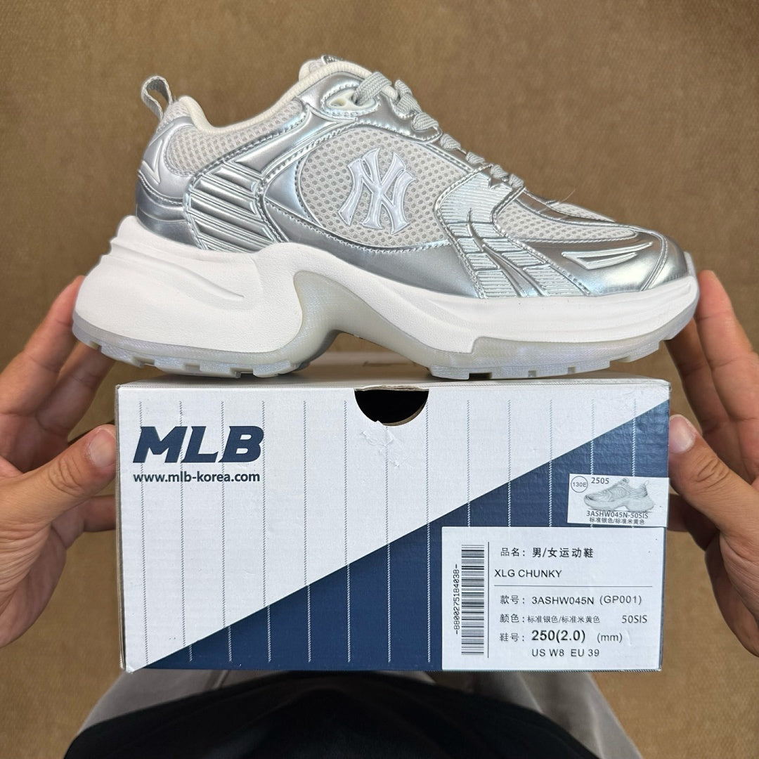 MLB Chunky Liner New York Yankees Silver Metallic 3ASXCR01N-50SLL