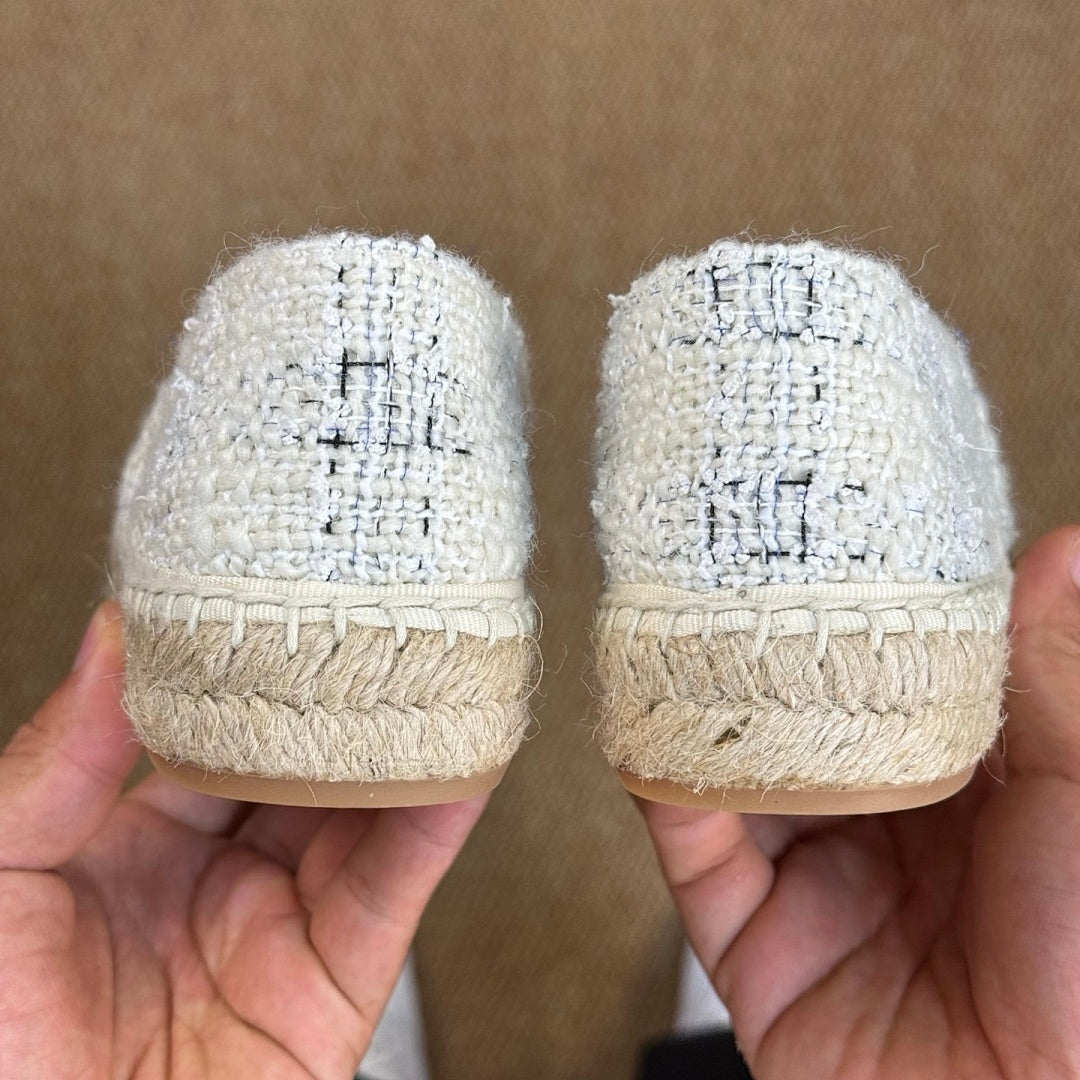 Chanel Espadrilles Ecru & Black Tweed CC Logo