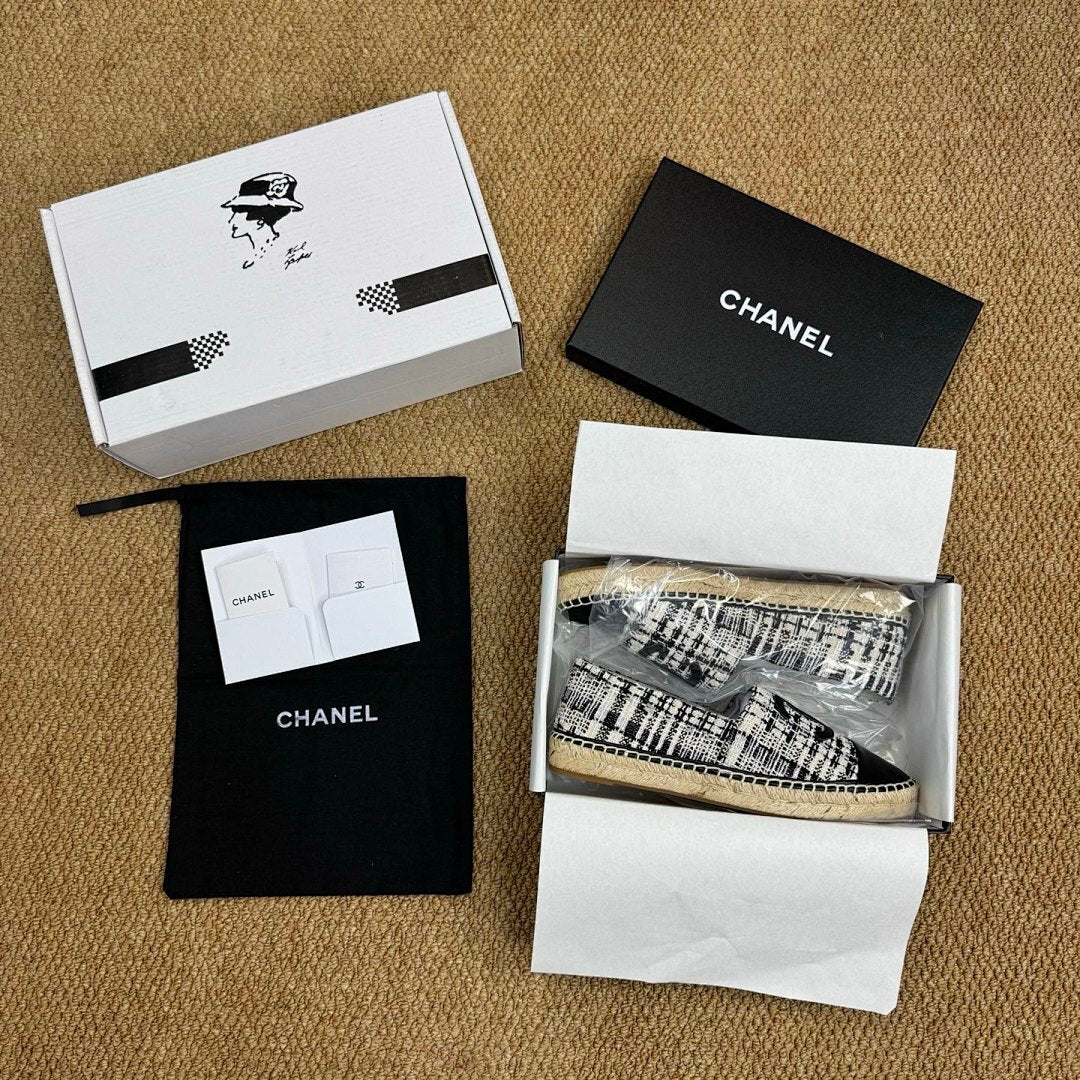Chanel Black and White Tweed CC Logo Espadrilles with Black Lambskin Cap Toe