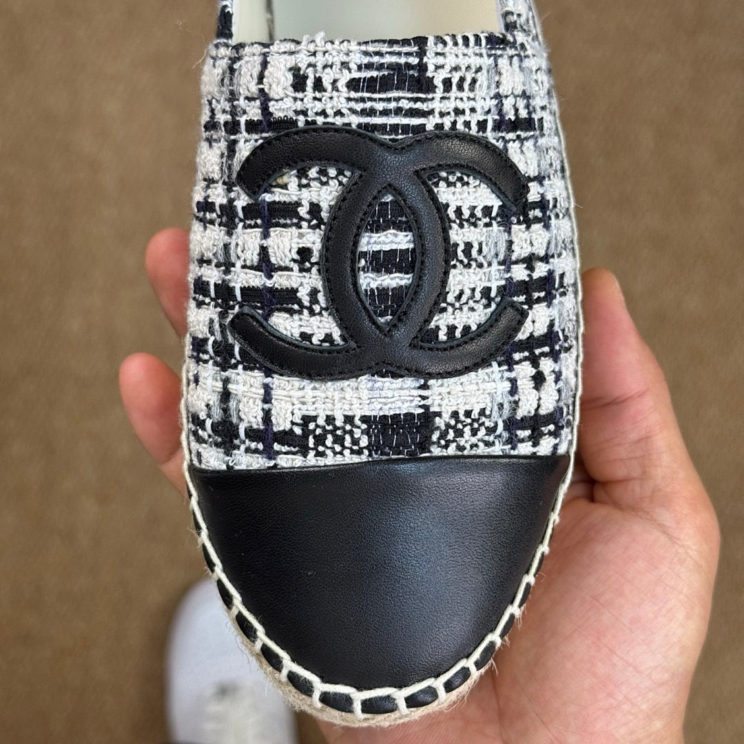 Chanel Black and White Tweed CC Logo Espadrilles with Black Lambskin Cap Toe