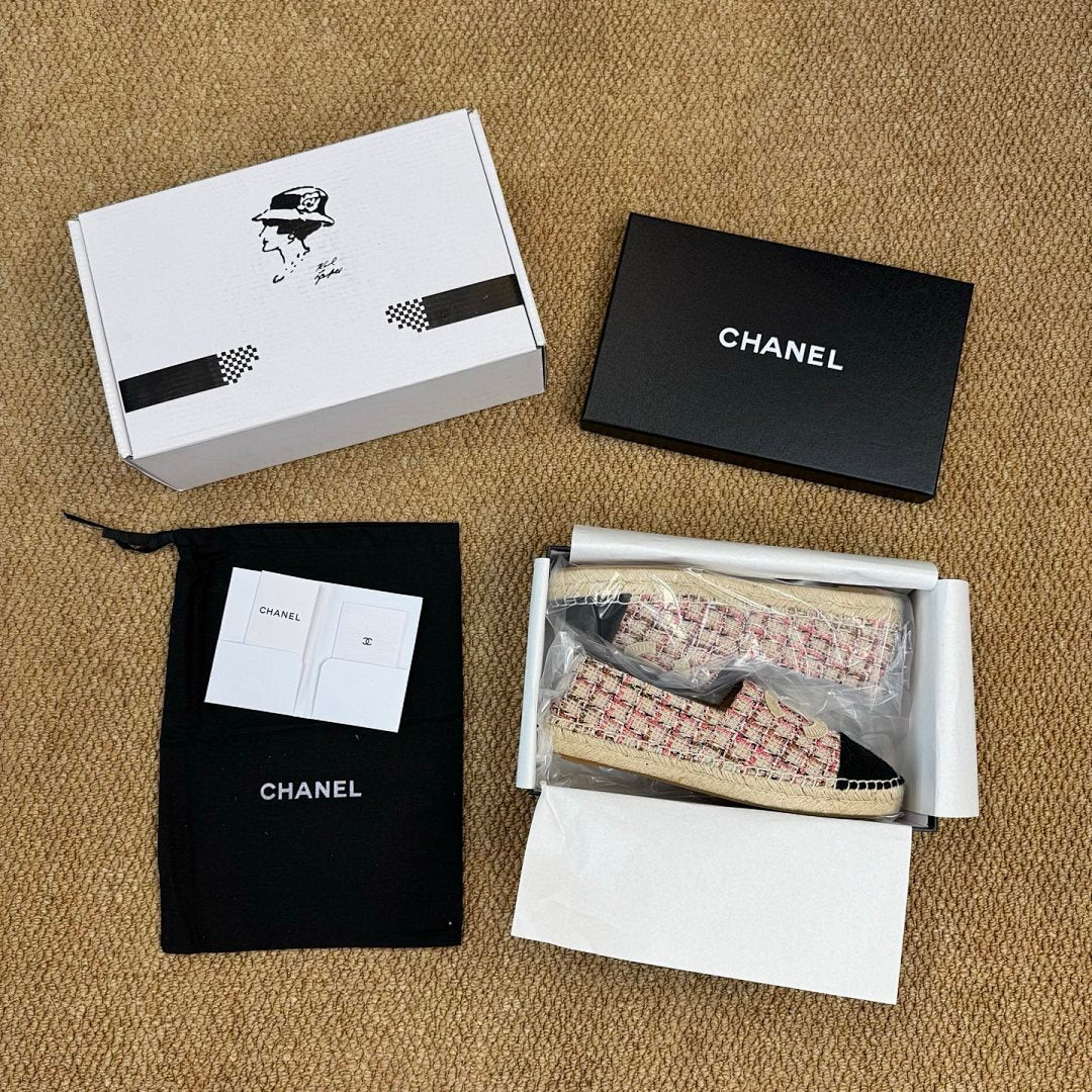 Chanel Espadrilles Pink Beige Black Tweed CC Logo Cap Toe